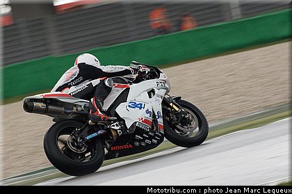supersport_quarmby_003_pays_bas_assen_2012.jpg