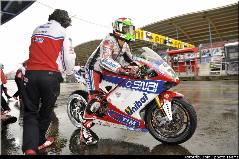 superbike_giugliano_003_pays_bas_assen_2012