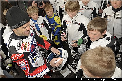 superbike_checa_005_pays_bas_assen_2012.jpg