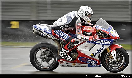 superbike_checa_007_pays_bas_assen_2012.jpg