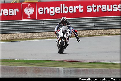 superbike_melandri_003_pays_bas_assen_2012.jpg
