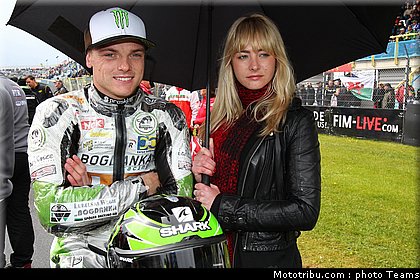 superbike_pitbabe_001_pays_bas_assen_2012.jpg