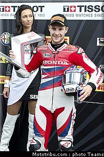 superbike_pitbabe_017_pays_bas_assen_2012.jpg