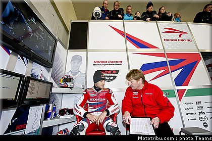 superbike_rea_009_pays_bas_assen_2012.jpg