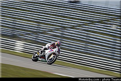 superbike_rea_012_pays_bas_assen_2012.jpg
