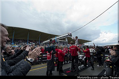 superbike_rea_027_pays_bas_assen_2012.jpg