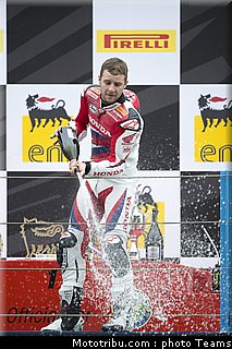 superbike_rea_032_pays_bas_assen_2012.jpg