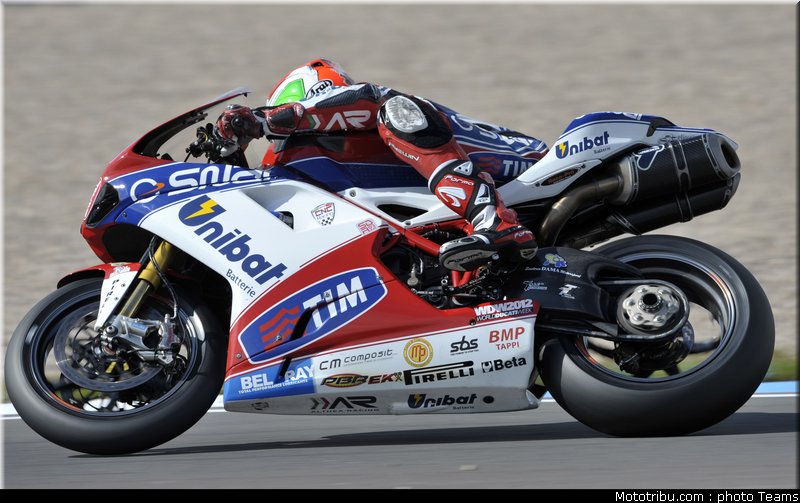 superbike_giugliano_001_wsbk_2012_angleterre_donington