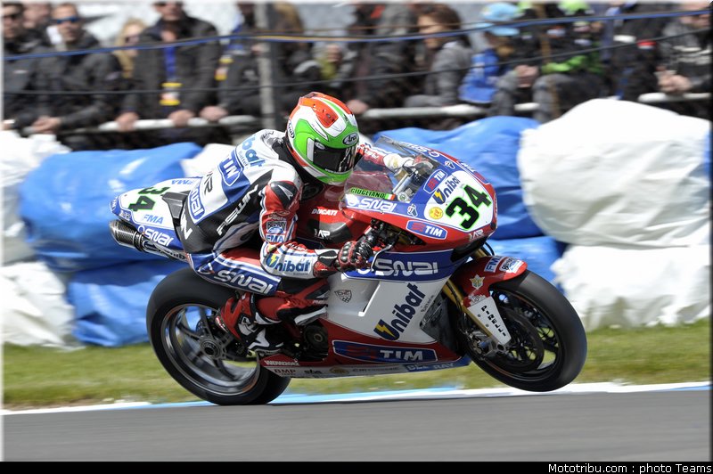 superbike_giugliano_005_wsbk_2012_angleterre_donington