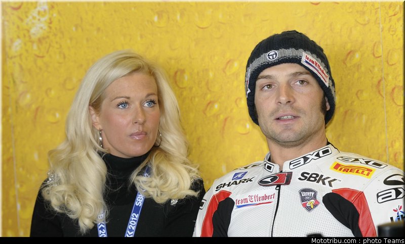 superbike_pitbabe_002_wsbk_2012_angleterre_donington