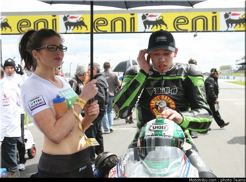 superbike_pitbabe_014_wsbk_2012_angleterre_donington