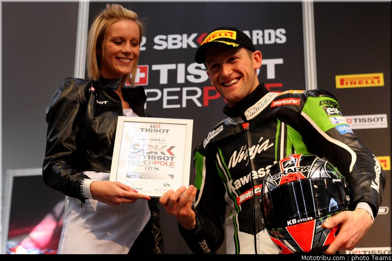 superbike_pitbabe_022_wsbk_2012_angleterre_donington