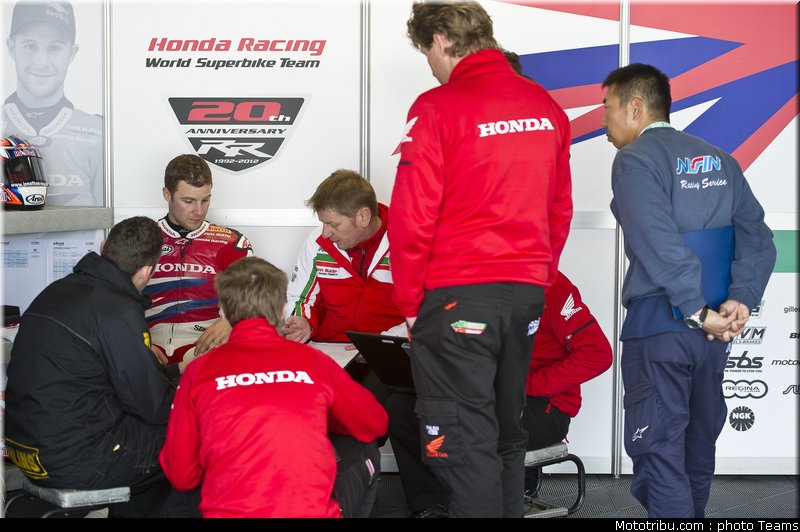 superbike_rea_005_wsbk_2012_angleterre_donington
