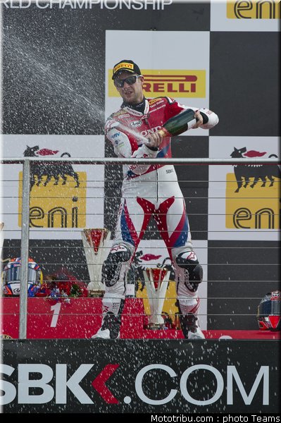 superbike_rea_008_wsbk_2012_angleterre_donington