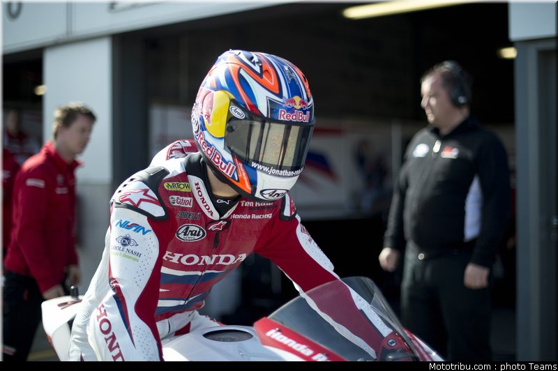 superbike_rea_015_wsbk_2012_angleterre_donington