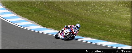 superbike_checa_008_wsbk_2012_angleterre_donington.jpg