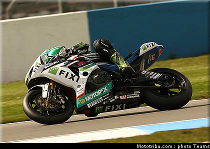 superbike_hinckman_007_wsbk_2012_angleterre_donington.jpg