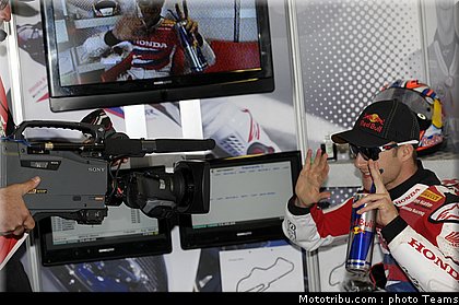 superbike_rea_001_wsbk_2012_angleterre_donington.jpg