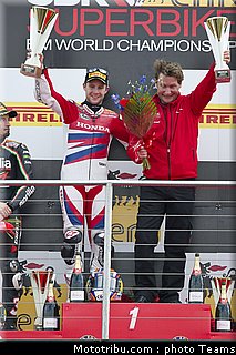 superbike_rea_007_wsbk_2012_angleterre_donington.jpg