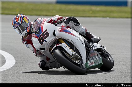superbike_rea_009_wsbk_2012_angleterre_donington.jpg