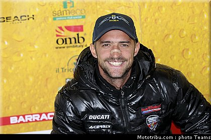 superbike_smrz_003_wsbk_2012_angleterre_donington.jpg
