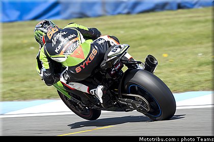 superbike_sykes_006_wsbk_2012_angleterre_donington.jpg