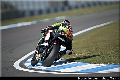 superbike_sykes_014_wsbk_2012_angleterre_donington.jpg