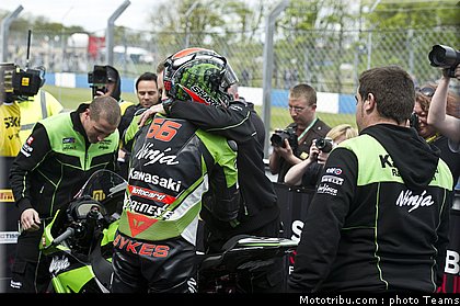 superbike_sykes_020_wsbk_2012_angleterre_donington.jpg