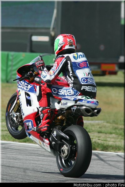 sbk_giugliano_006_san_marin_misano_2012