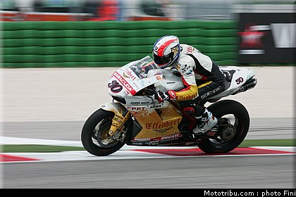 sbk_guintoli_002_san_marin_misano_2012.jpg
