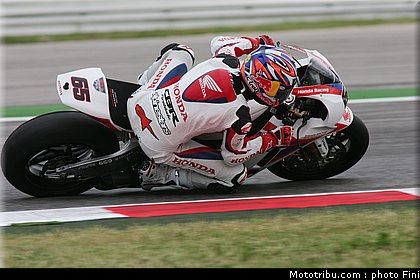 sbk_rea_002_san_marin_misano_2012.jpg