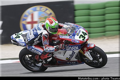 sbk_giugliano_004_san_marin_misano_2012.jpg