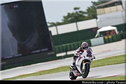 sbk_rea_022_san_marin_misano_2012.jpg