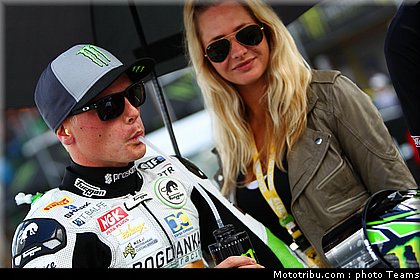 sbk_pitbabe_008_republique_tcheque_brno_2012.jpg
