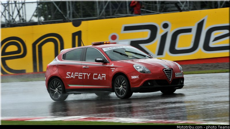 sbk_ambiance_004angleterre_silverstone_2012