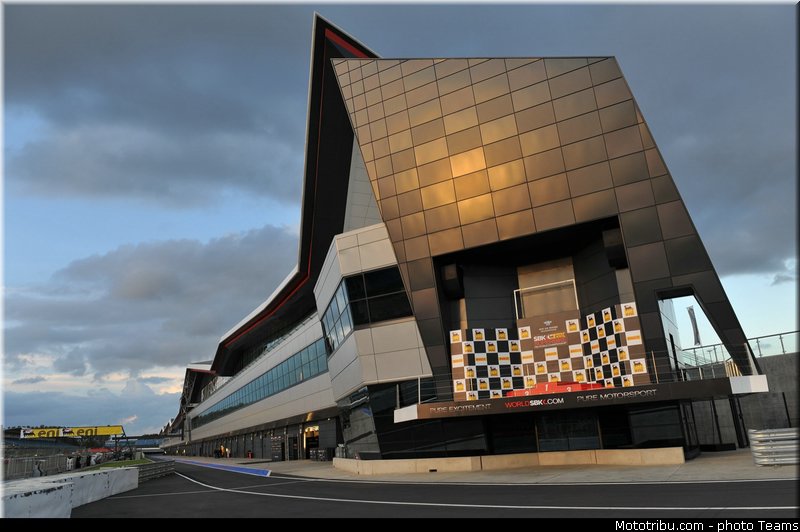 sbk_ambiance_013angleterre_silverstone_2012