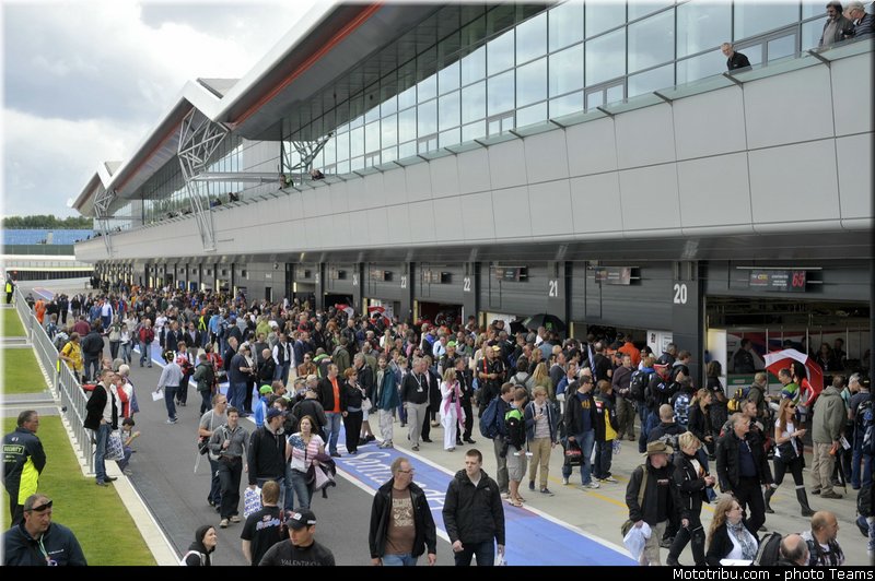 sbk_ambiance_017angleterre_silverstone_2012