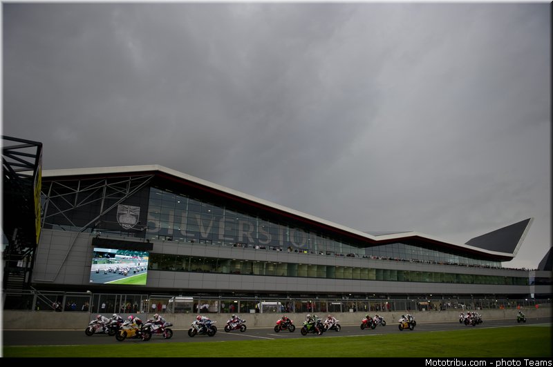 sbk_baz_013angleterre_silverstone_2012