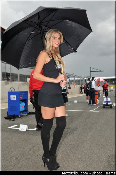 sbk_pitbabe_014angleterre_silverstone_2012