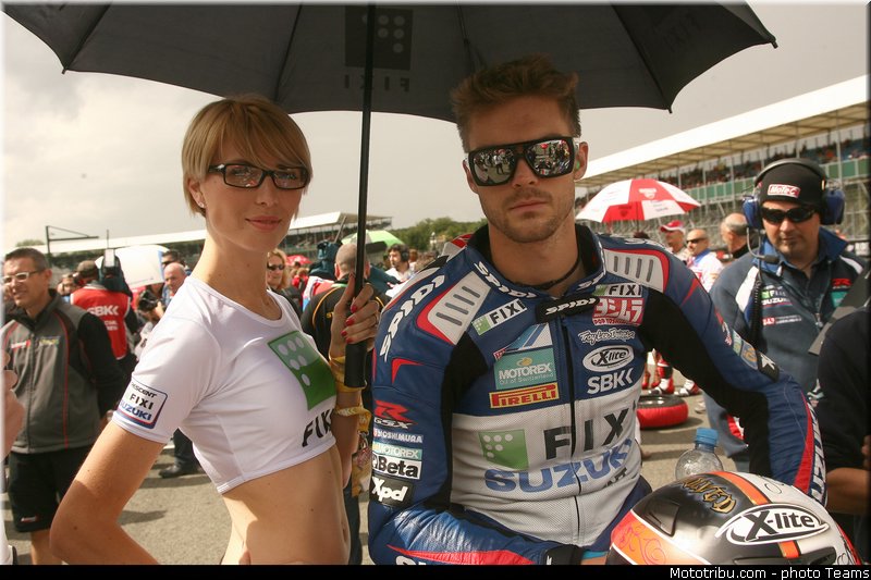 sbk_pitbabe_016angleterre_silverstone_2012