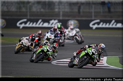 sbk_049angleterre_silverstone_2012.jpg