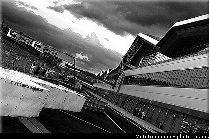 sbk_ambiance_015angleterre_silverstone_2012.jpg