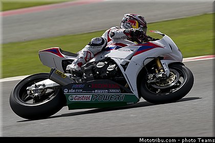 sbk_aoyama_004angleterre_silverstone_2012.jpg