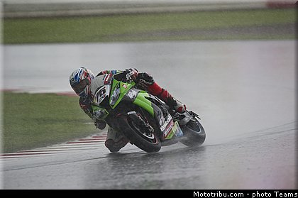 sbk_baz_014angleterre_silverstone_2012.jpg