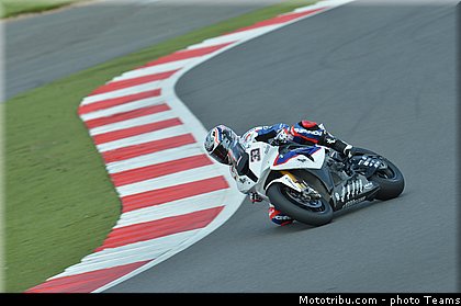 sbk_melandri_002angleterre_silverstone_2012.jpg