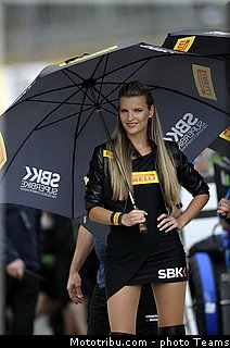 sbk_pitbabe_003angleterre_silverstone_2012.jpg
