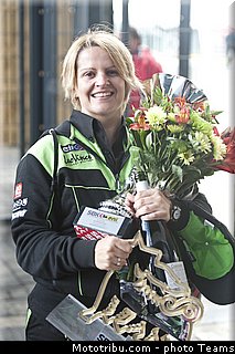 sbk_pitbabe_020angleterre_silverstone_2012.jpg
