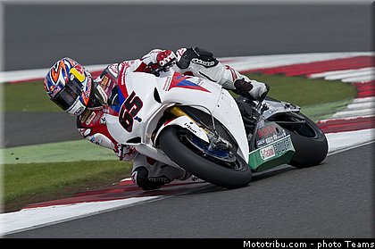 sbk_rea_003angleterre_silverstone_2012.jpg