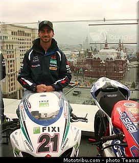 sbk_hopkins_007_wsbk_2012_russie_moscou.jpg