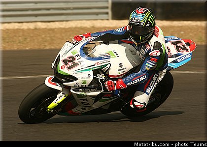 sbk_hopkins_011_wsbk_2012_russie_moscou.jpg